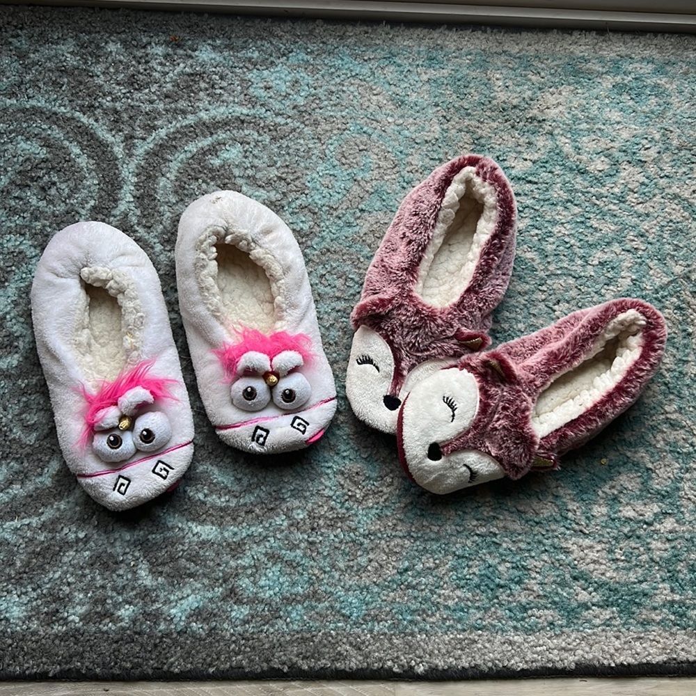 Unicorn & Fox Super Fuzzy & Warm Slipper Socks With Tread Size 7-10